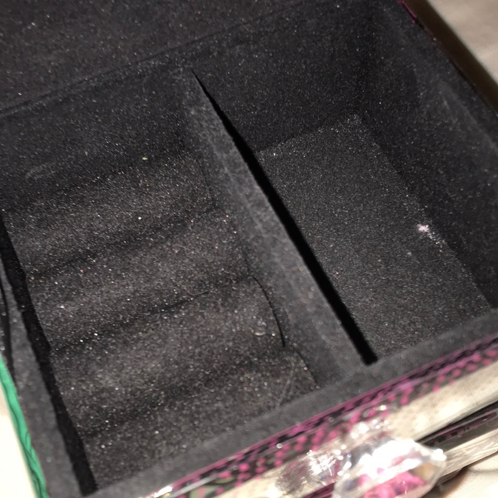 Reflective jewelry box - Picture 2 of 2